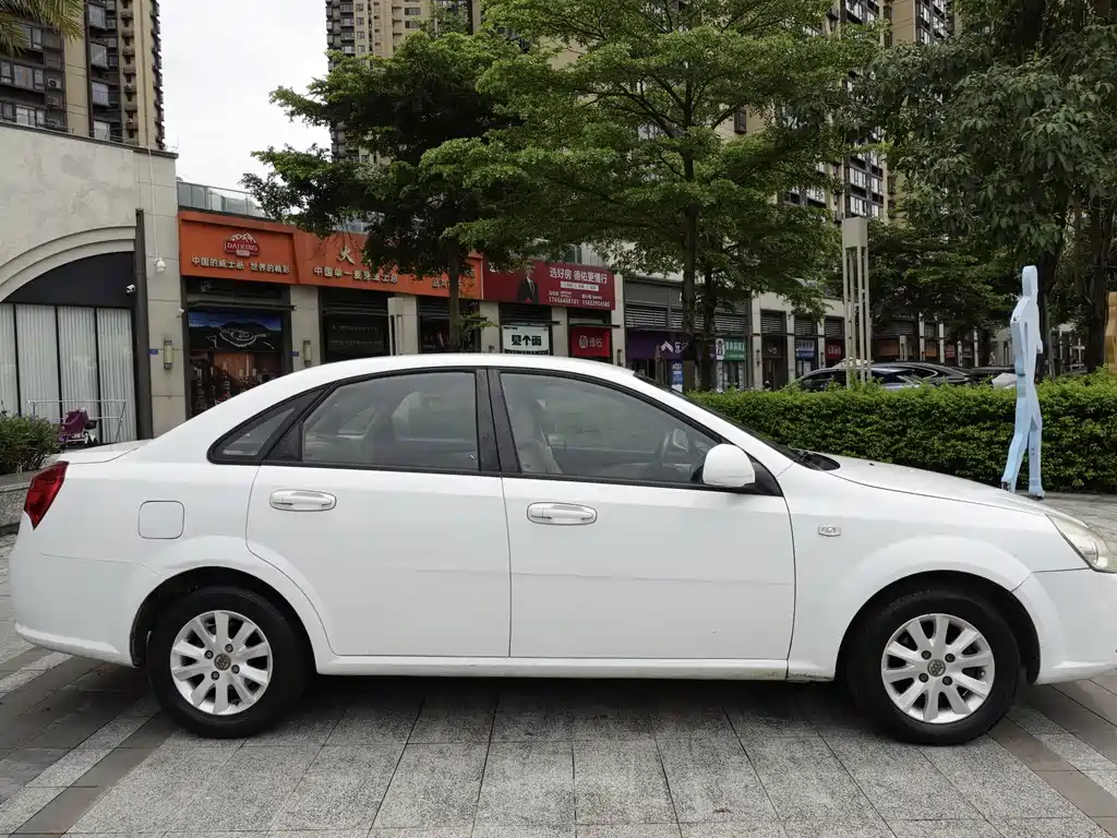 Buick Excelle — миниатюра 4
