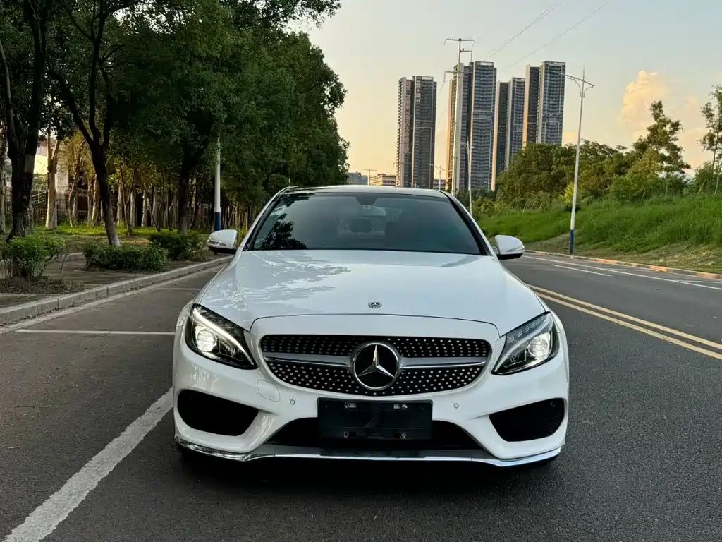 Mercedes-Benz C-Class — миниатюра 2