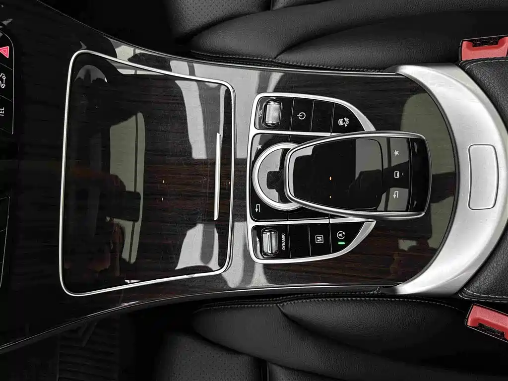 Mercedes-Benz GLC — миниатюра 12