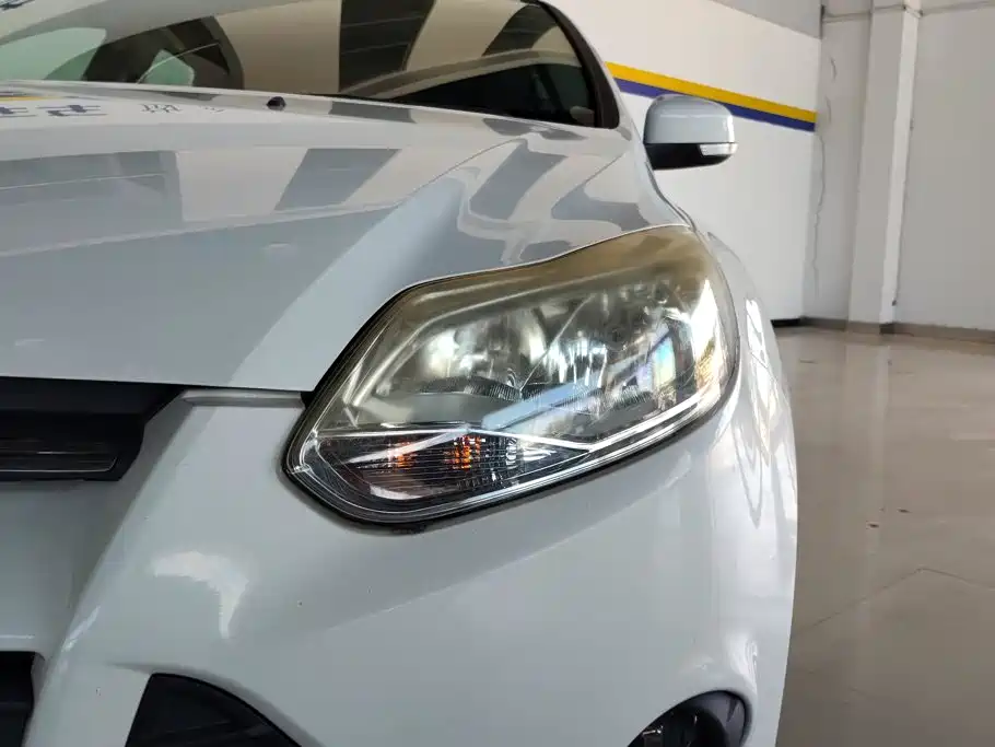 Ford Focus — миниатюра 5