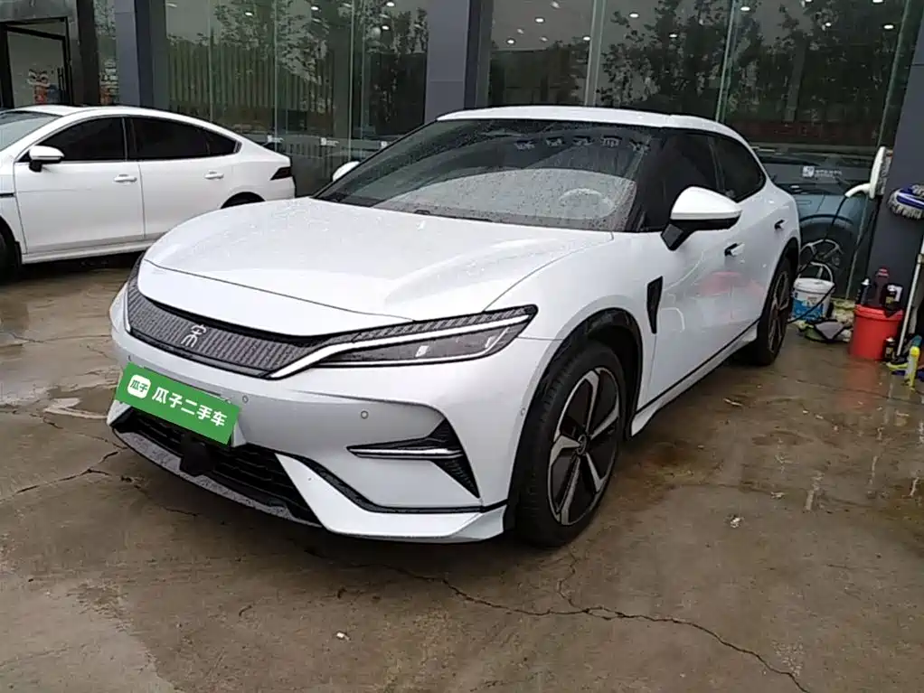 Byd L EV 2023