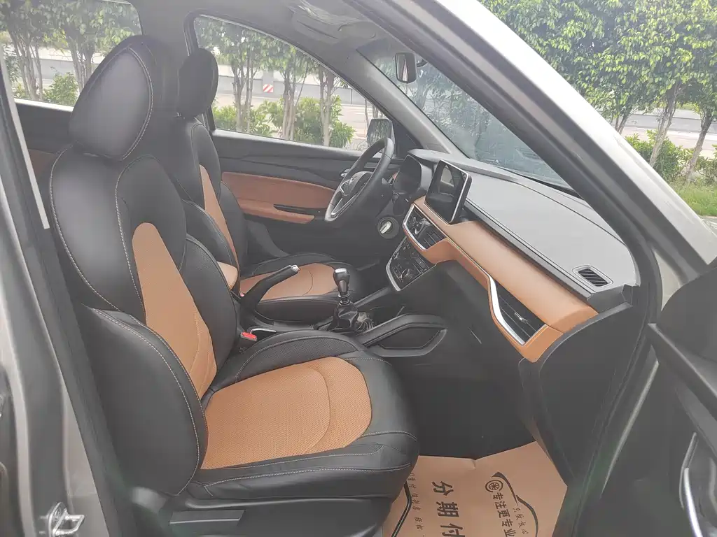 Wuling Hongguang S3 — миниатюра 18