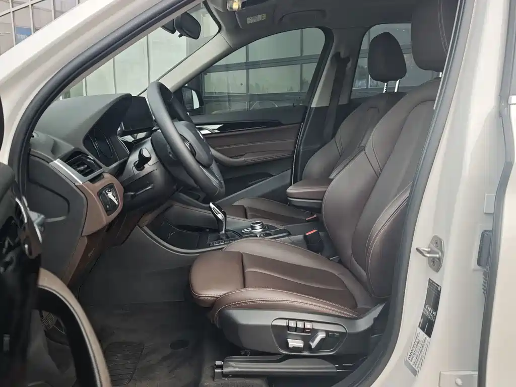 BMW X1 — миниатюра 14