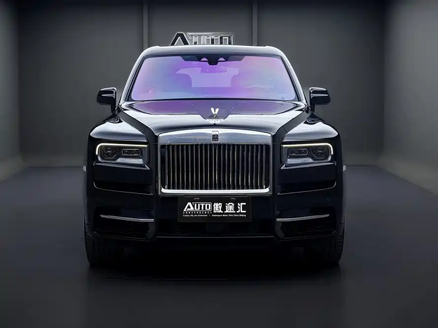 Rolls-Royce Cullinan 2018 мест