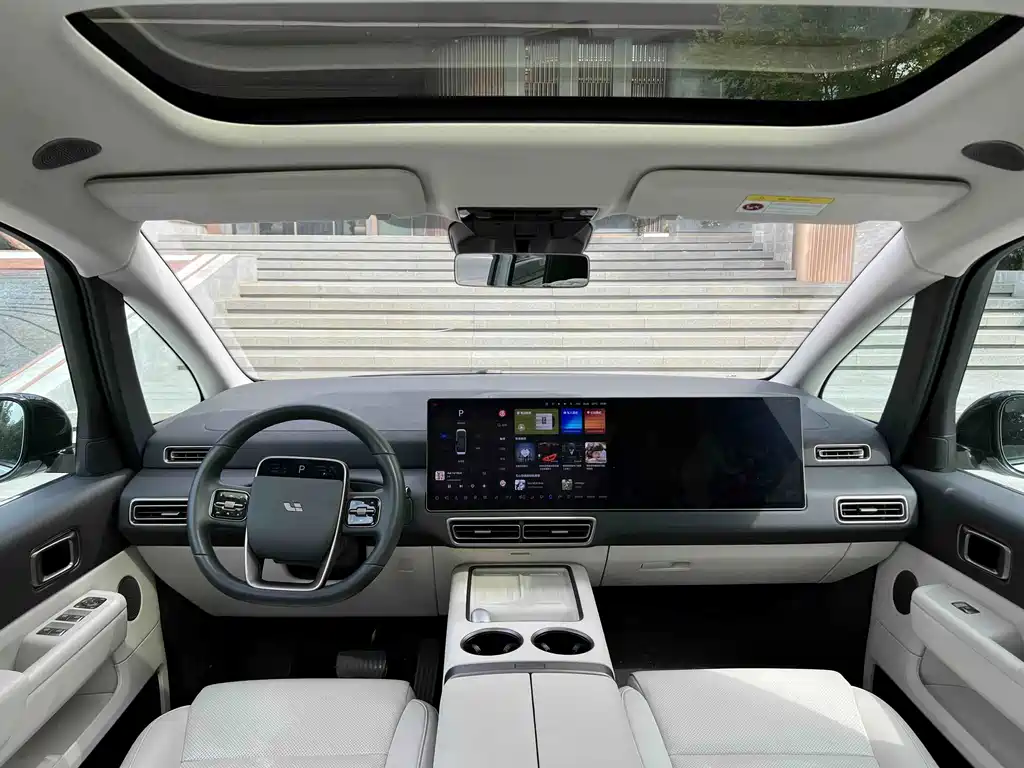 Li Auto Li MEGA — миниатюра 5