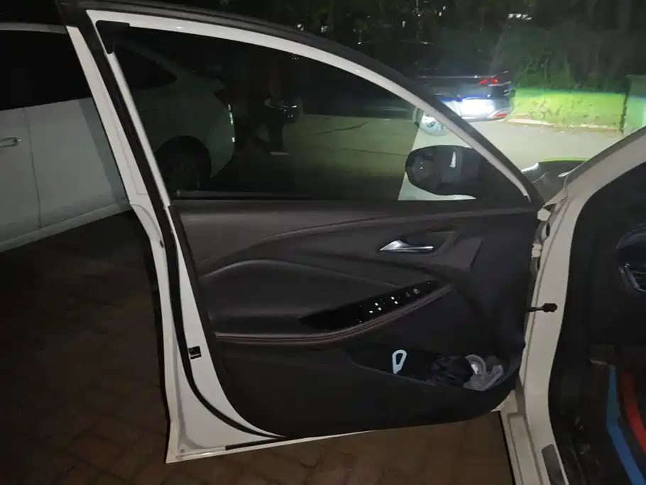 Buick Verano — миниатюра 7