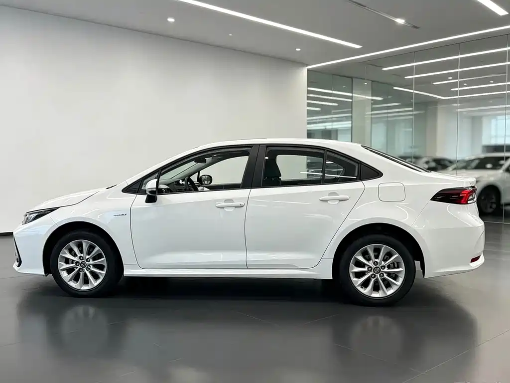Toyota Corolla — миниатюра 8