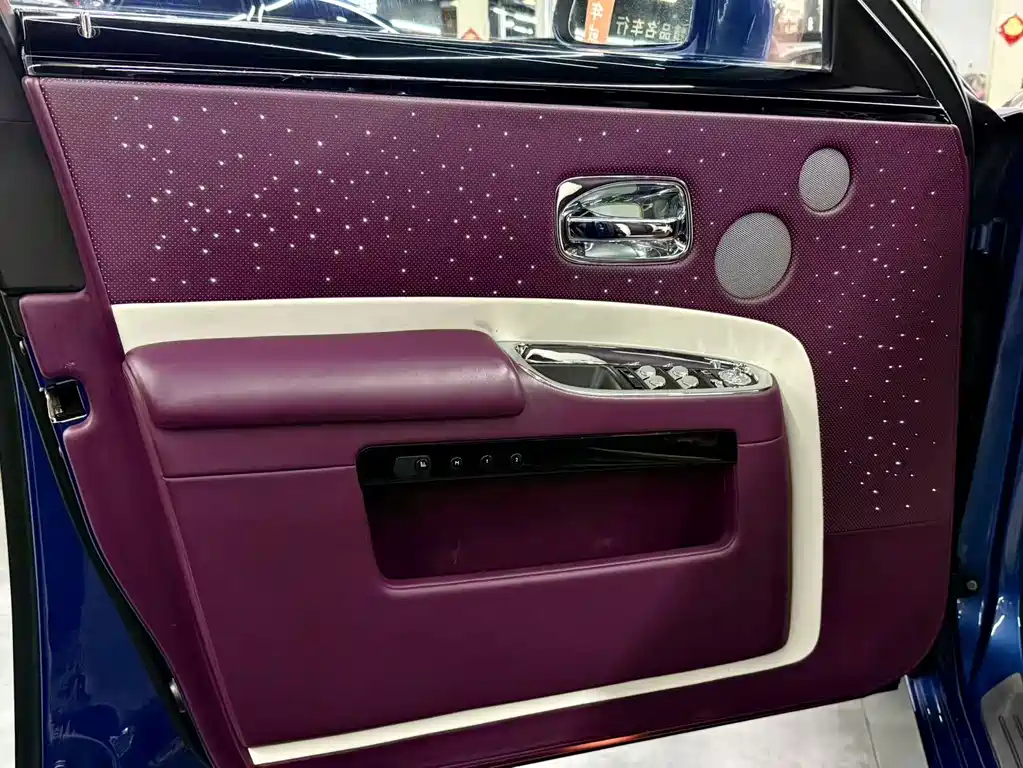 Rolls-Royce Ghost — миниатюра 9
