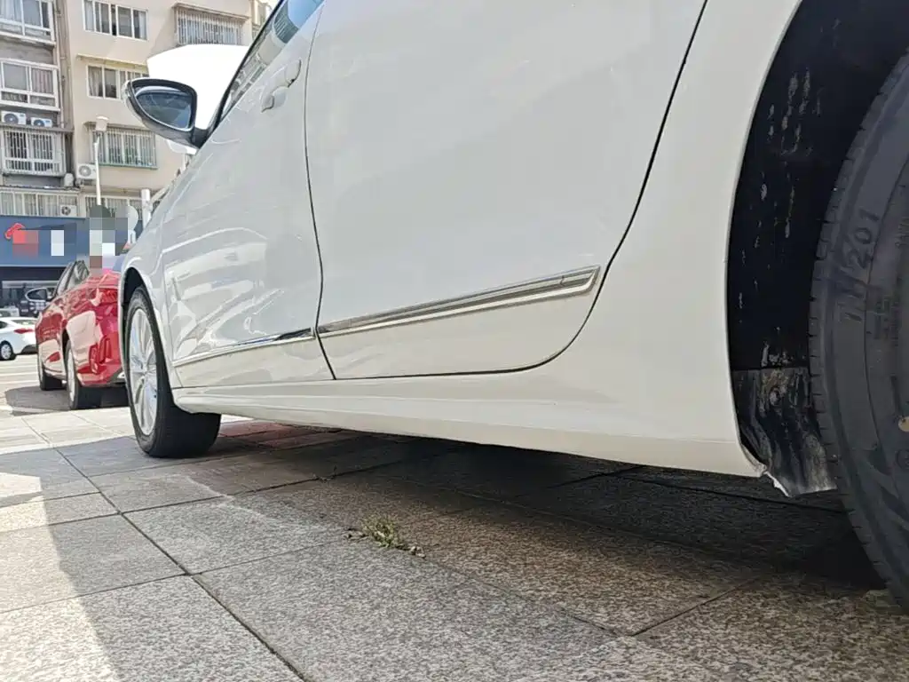 Volkswagen Sagitar — миниатюра 22
