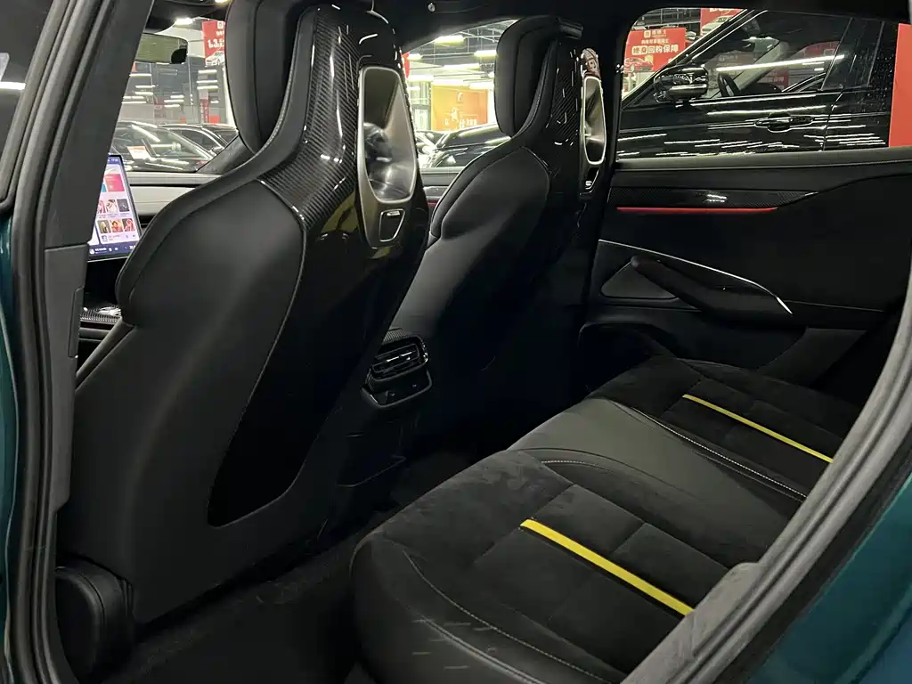 XIAOMI CAR XIAOMI SU7 ULTRA