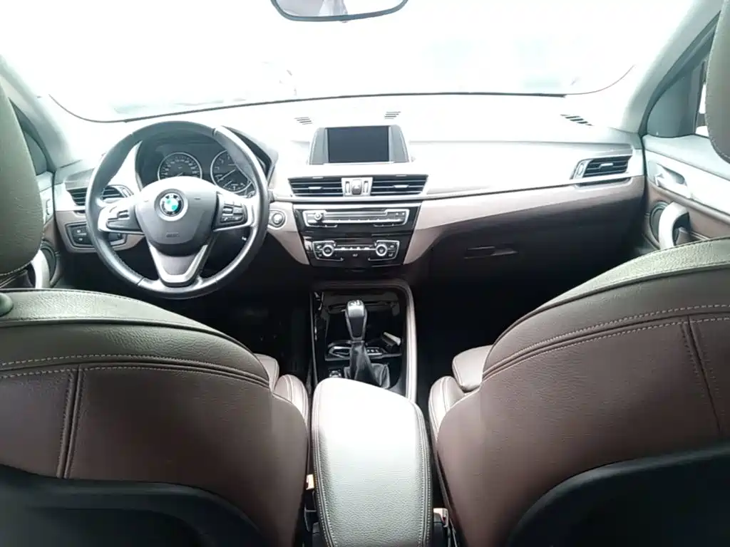 BMW X1 — миниатюра 6