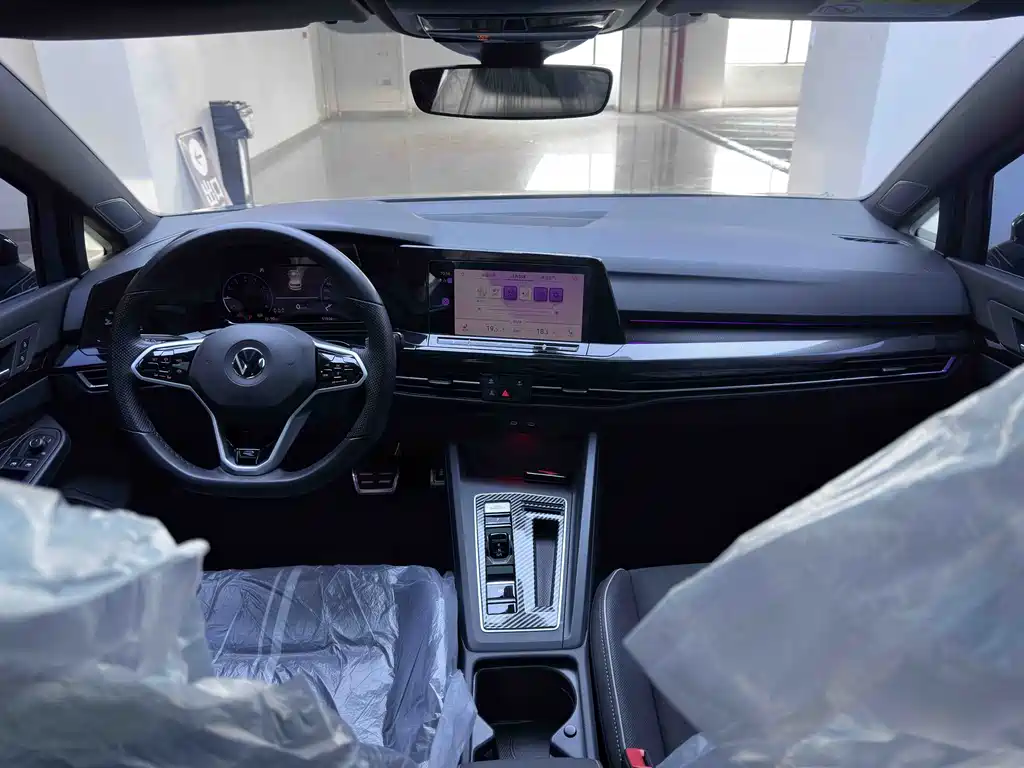 Volkswagen Golf — миниатюра 21