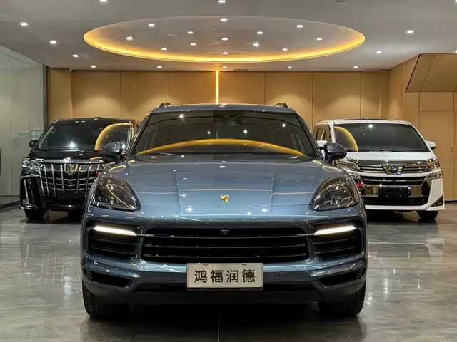 PORSCHE CAYENNE 2018