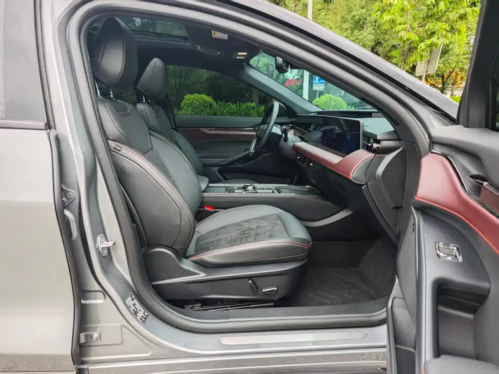 Ford Mondeo — миниатюра 10