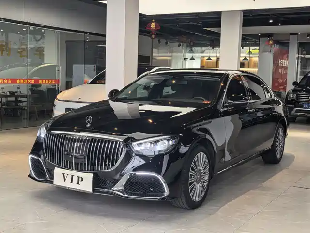 MERCEDES-BENZ E CLASS