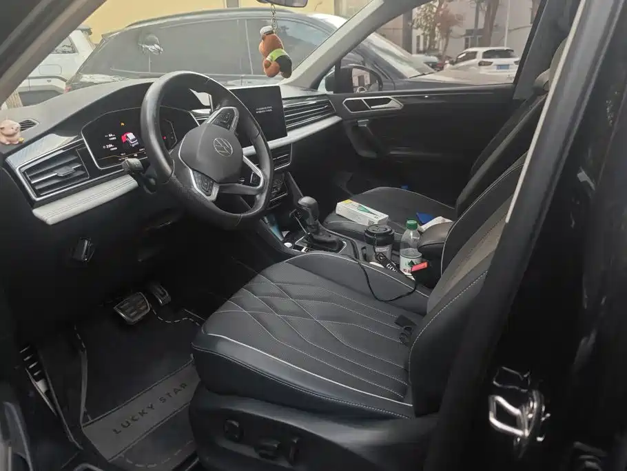 Volkswagen Tiguan L — миниатюра 9