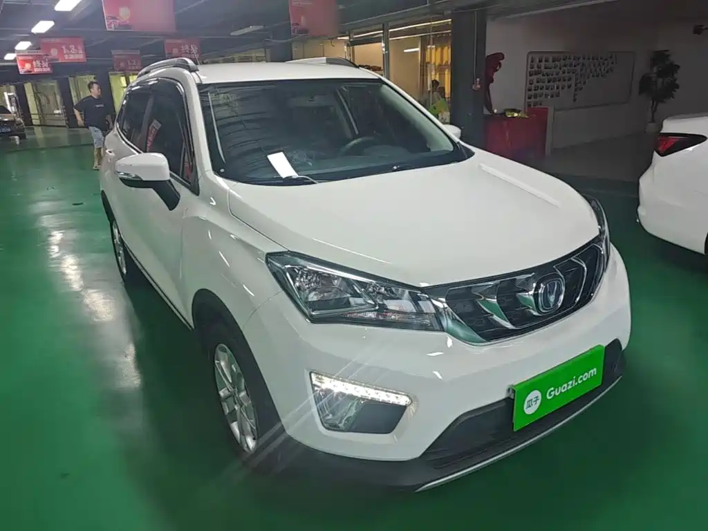Changan CS15 — миниатюра 4