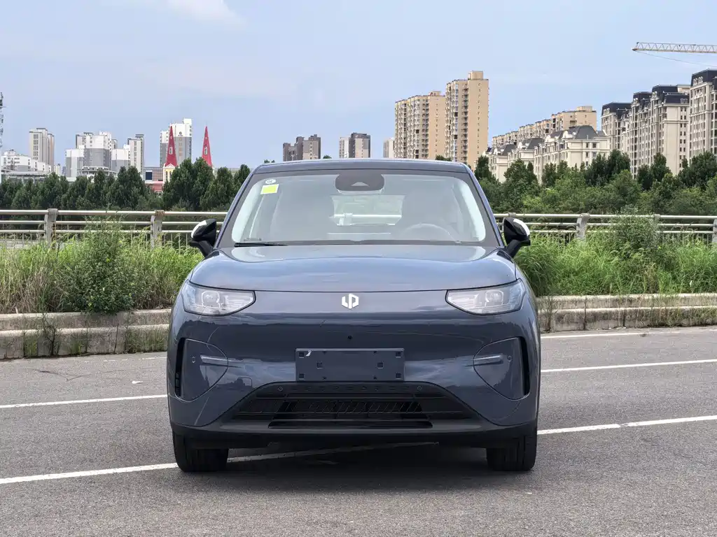 Leapmotor Leapmotor A10 — миниатюра 2