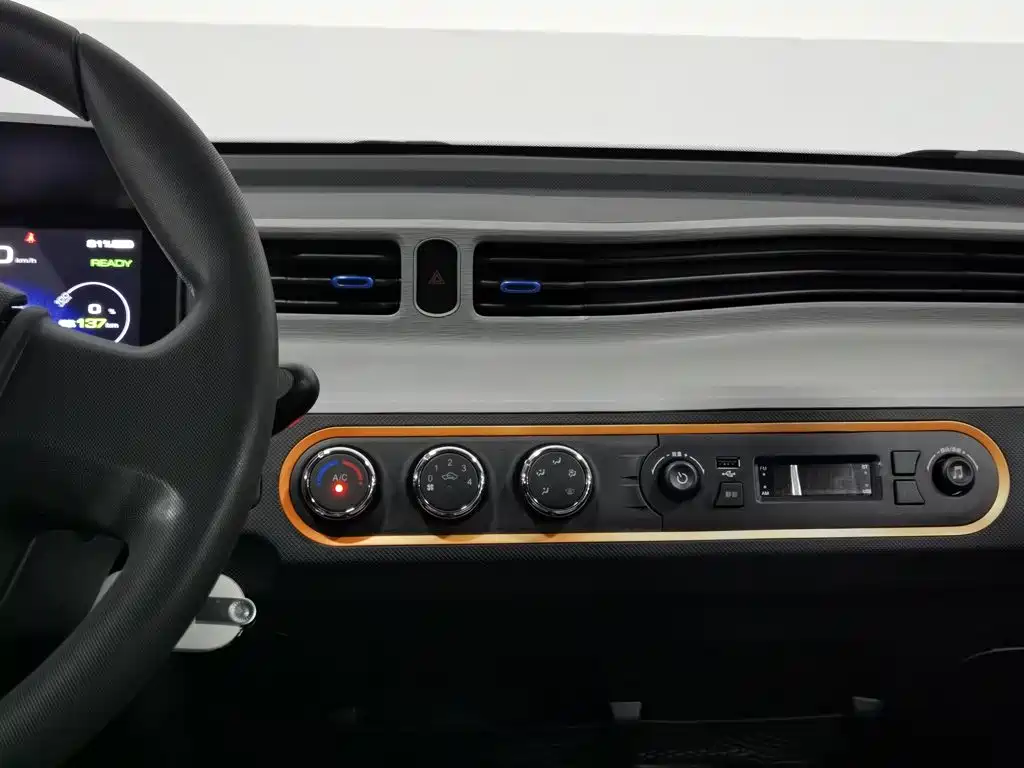 Wuling MINIEV — миниатюра 12