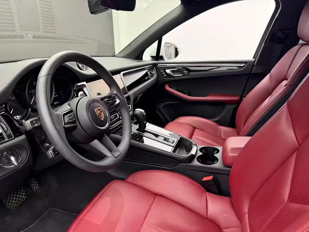 Porsche Macan — миниатюра 10