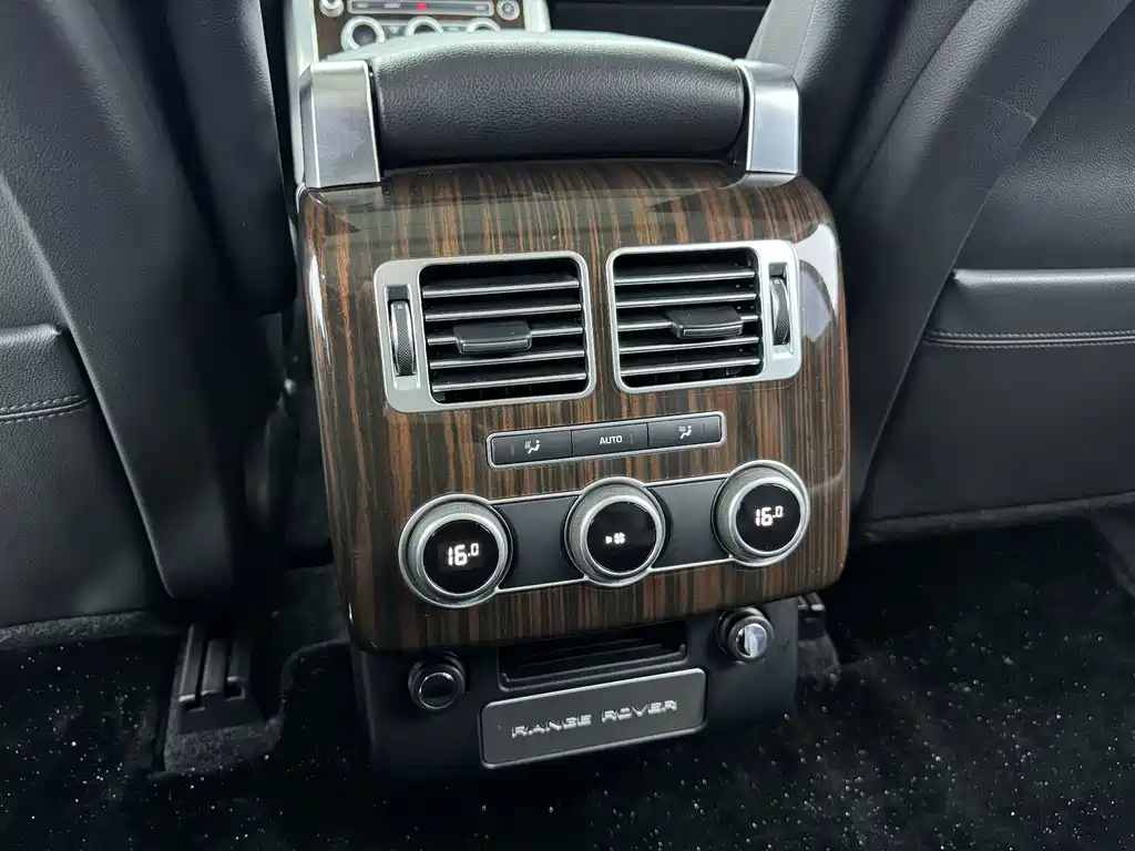 Land Rover Range Rover — миниатюра 10