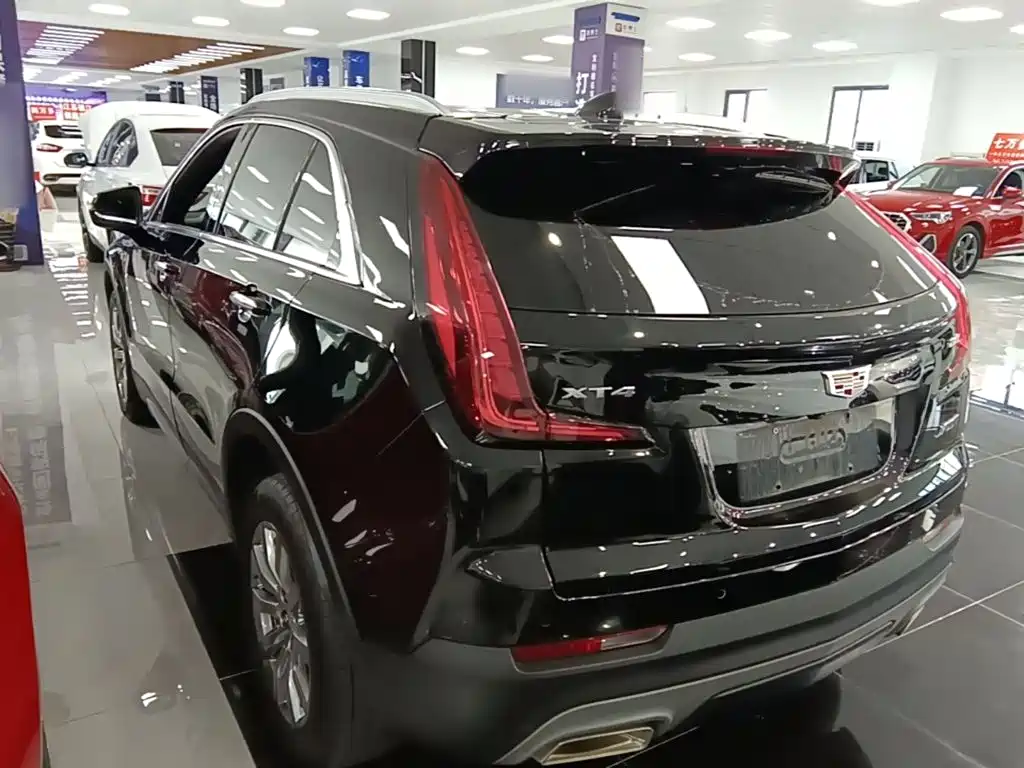 Cadillac XT4 — миниатюра 5