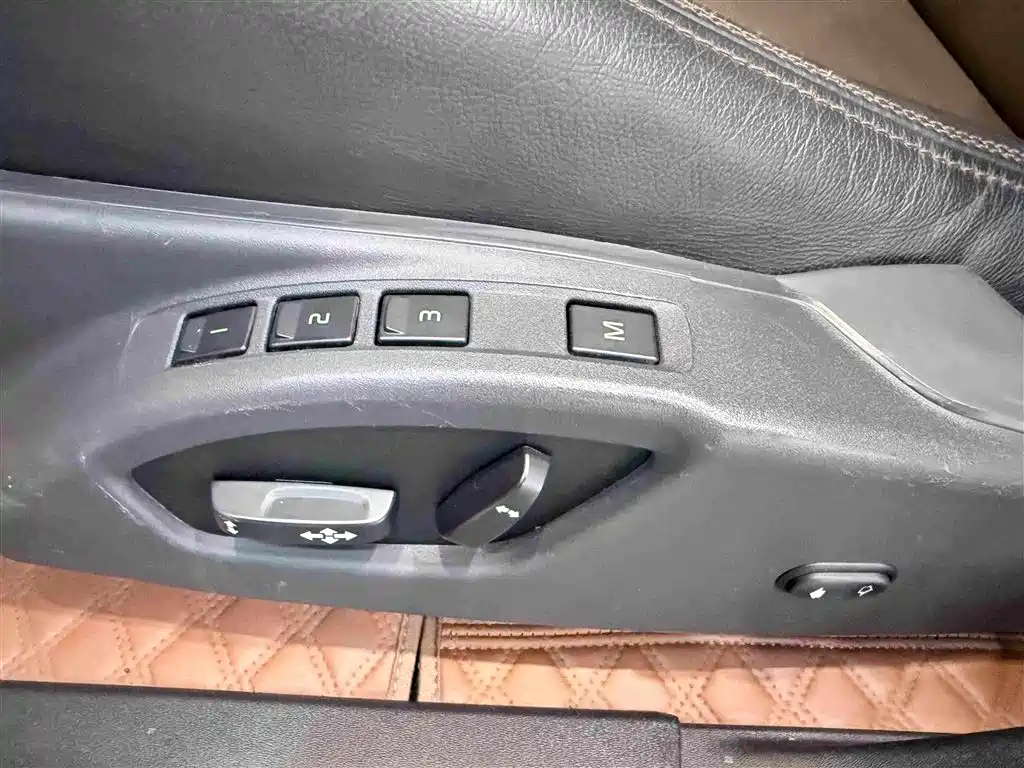 Volvo XC60 — миниатюра 17