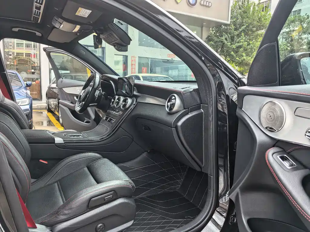 Mercedes-Benz GLC Coupe AMG — миниатюра 11