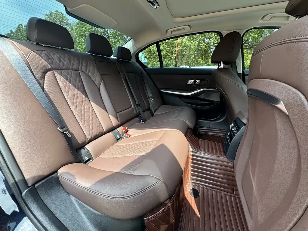 BMW 3 Series — миниатюра 11