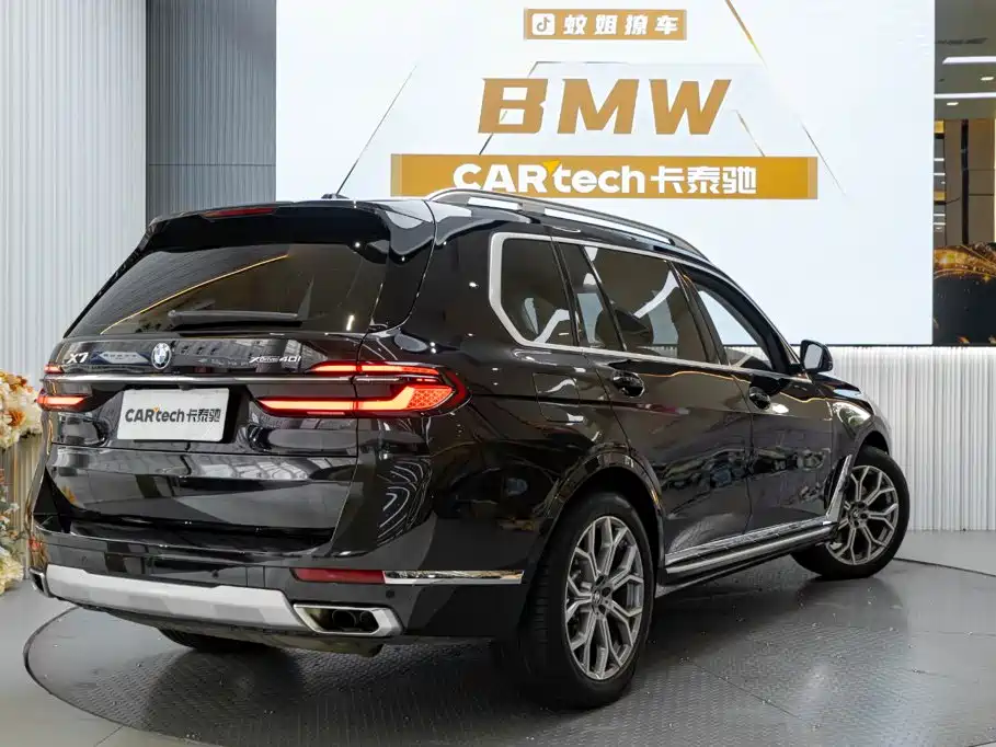 BMW X7 — миниатюра 7