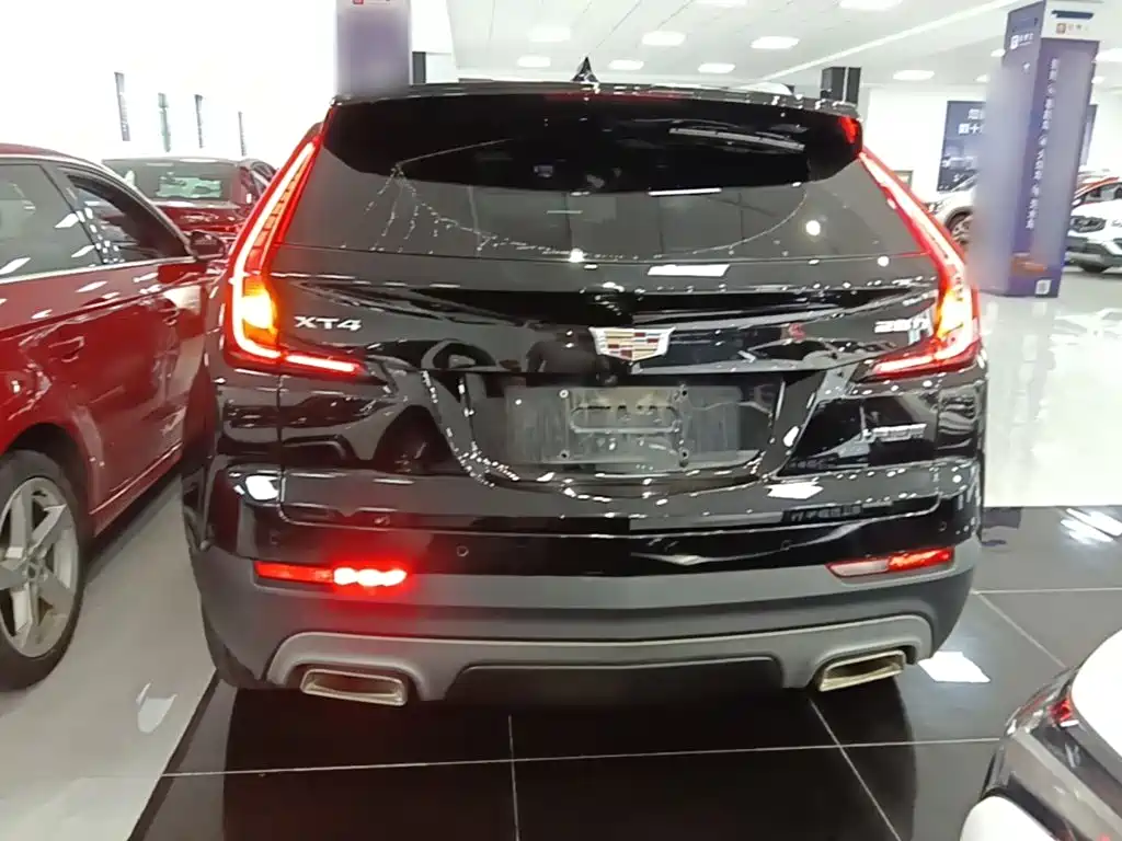 Cadillac XT4 — миниатюра 6