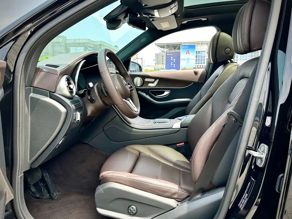 Mercedes-Benz GLC 2022 GLC 300 L 4MATIC Luxury
