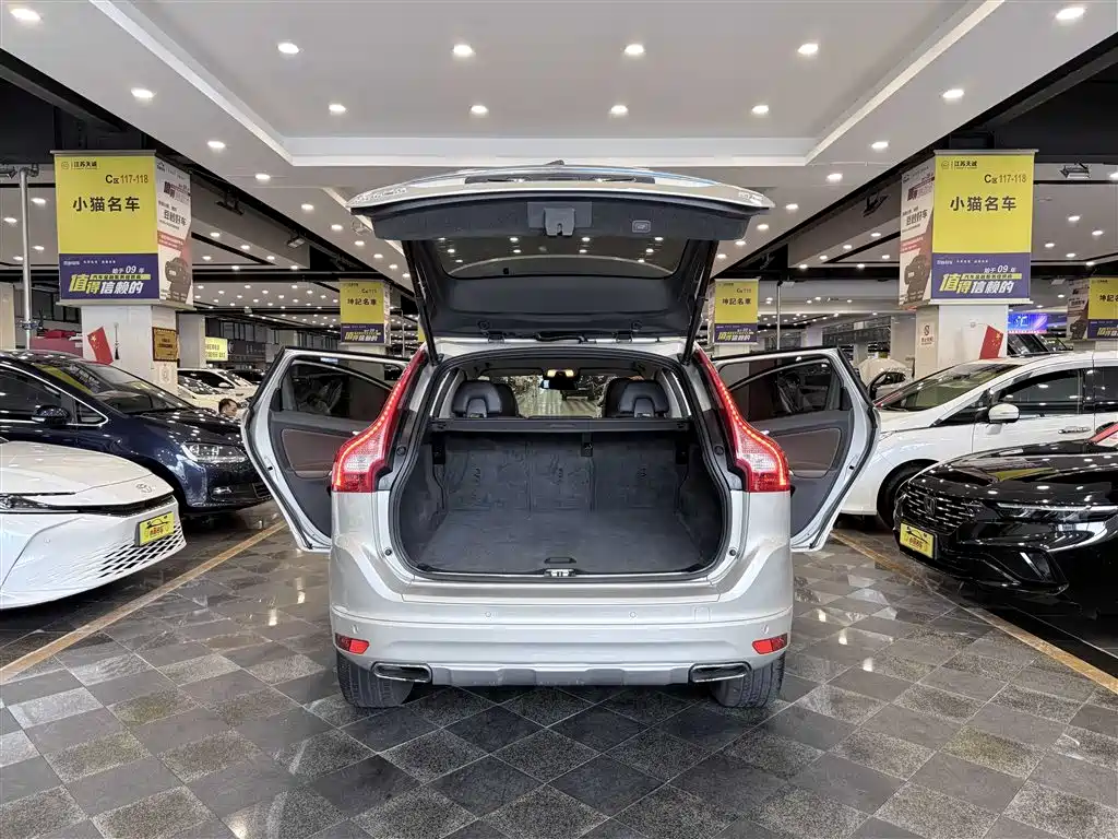 Volvo XC60 — миниатюра 28