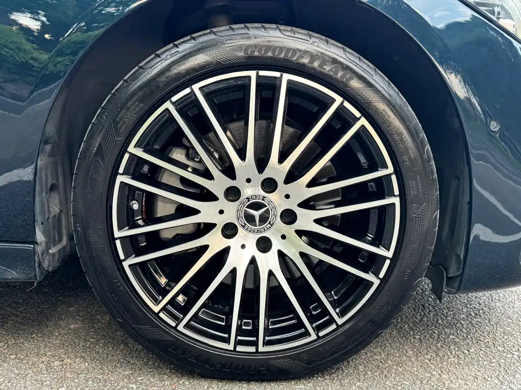 Mercedes-Benz C-Class — миниатюра 8