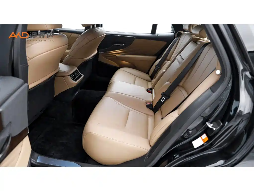 Lexus LS — миниатюра 7