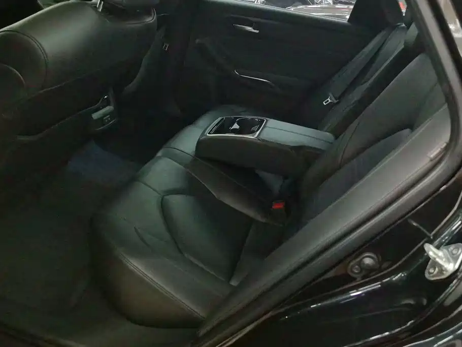 Toyota Avalon — миниатюра 11