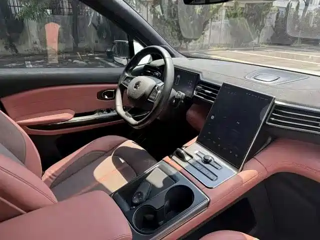 NIO EC6 — миниатюра 8