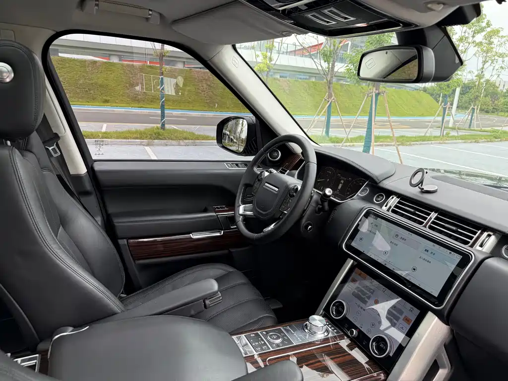 Land Rover Range Rover — миниатюра 20