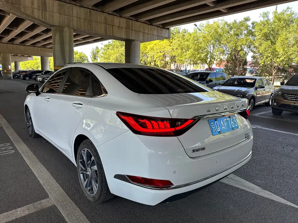 BAIC U7 — миниатюра 5