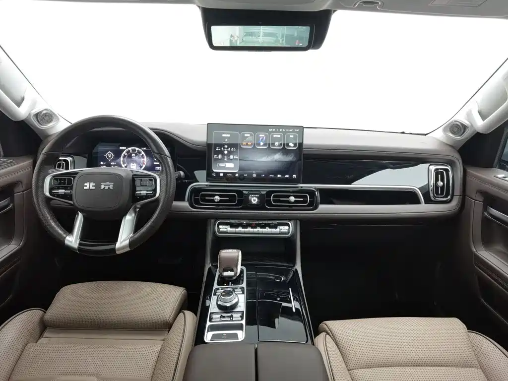 BAIC BJ60 2022 2.0T мест