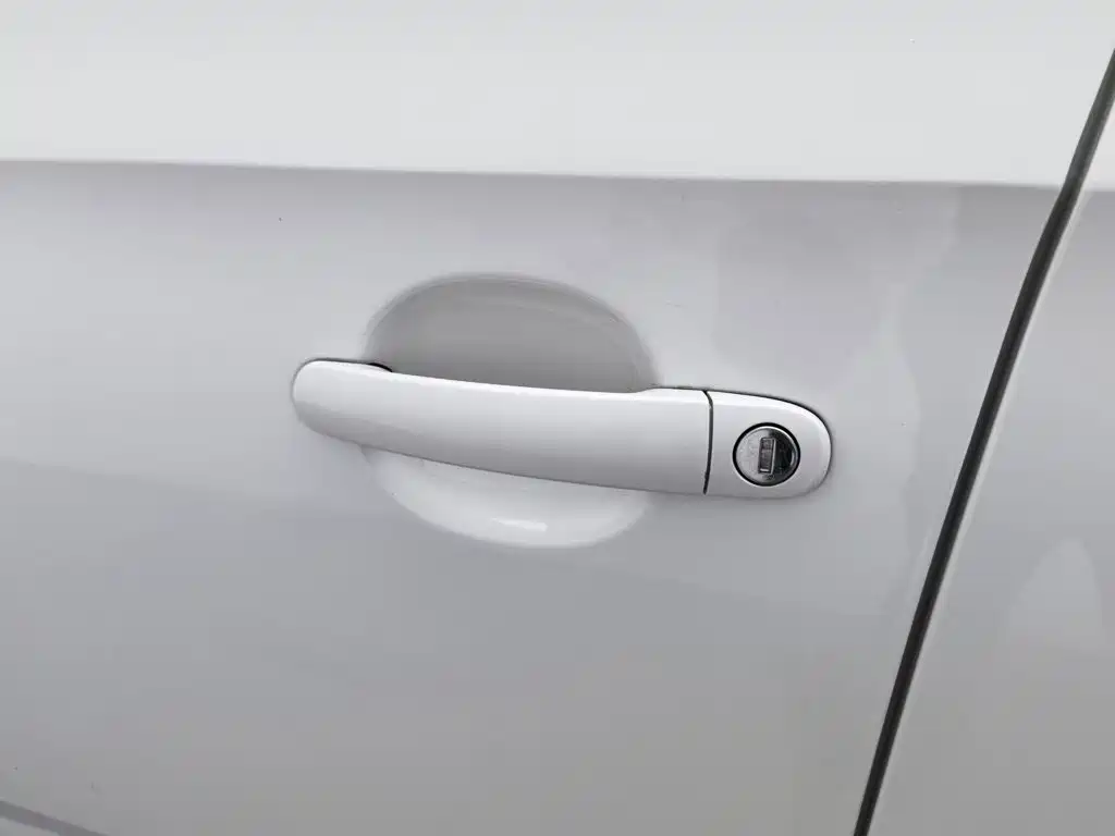 Skoda Rapid Spaceback — миниатюра 18
