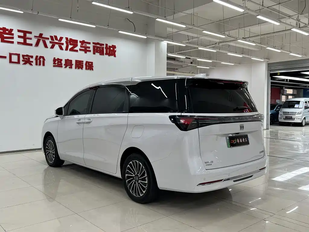 BUICK GL8 NEW ENERGY