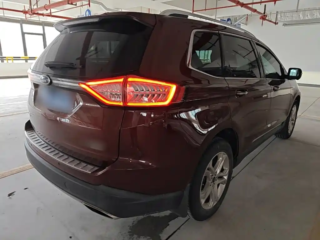 Ford Edge — миниатюра 7