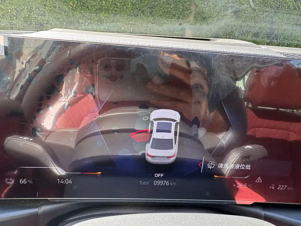 BMW i3 — миниатюра 8