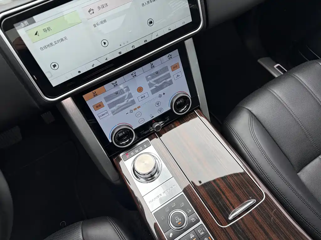 Land Rover Range Rover — миниатюра 21