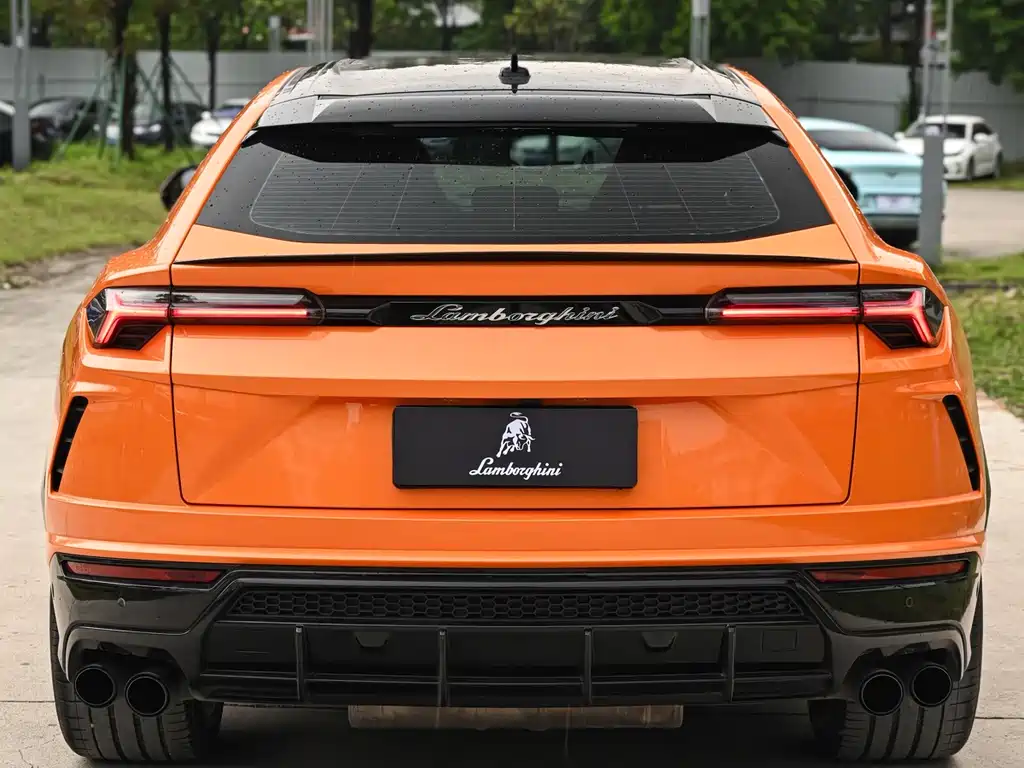 Lamborghini Urus — миниатюра 3