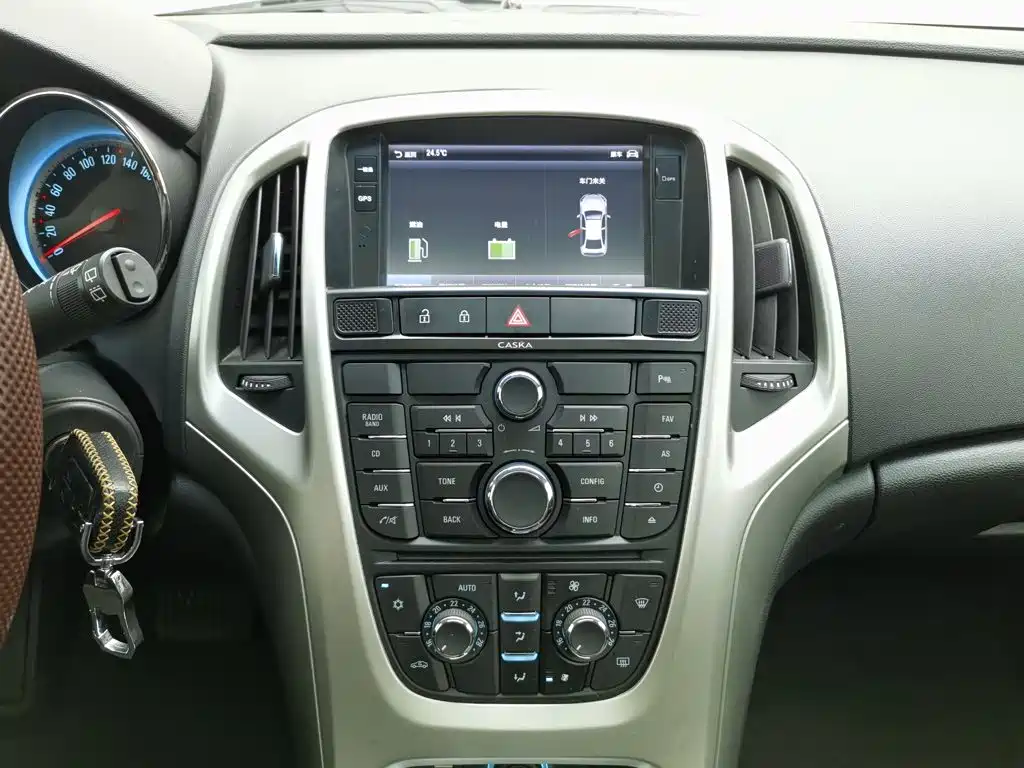 Buick Excelle — миниатюра 12