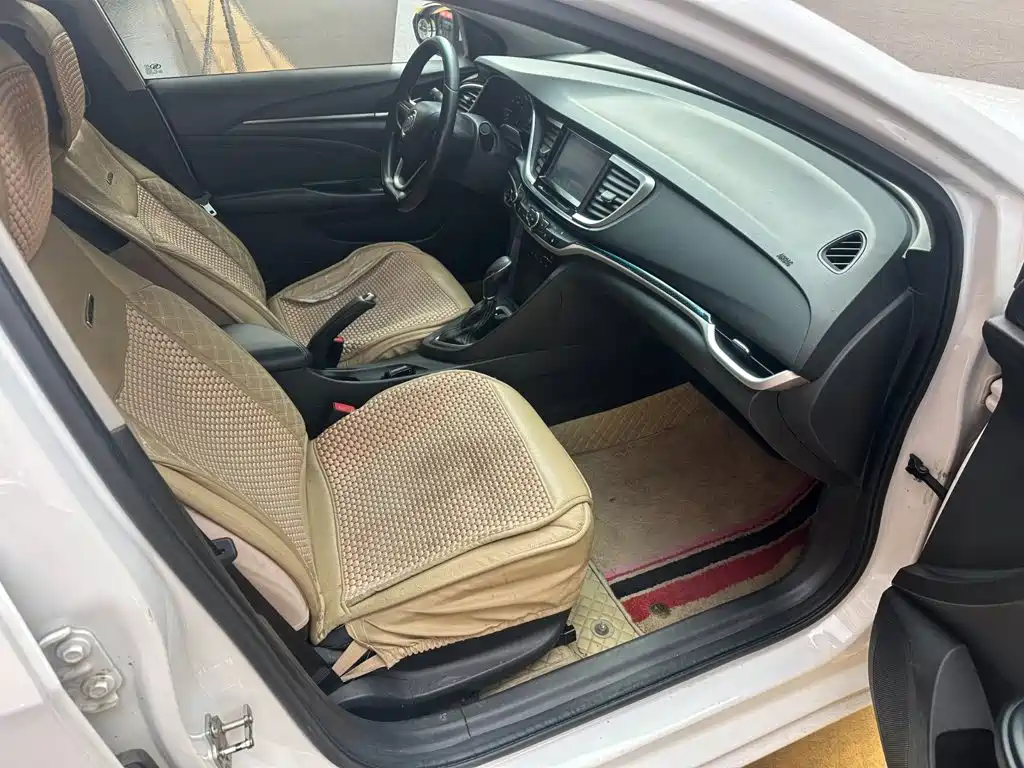 Buick Excelle — миниатюра 10