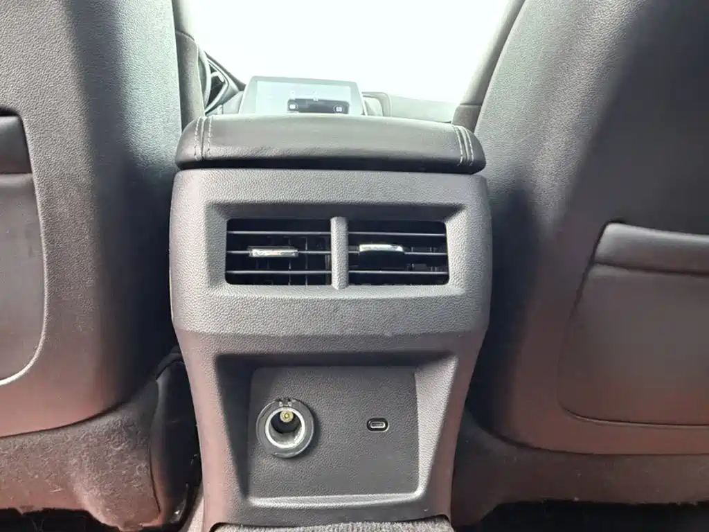 Cadillac CT5 — миниатюра 12