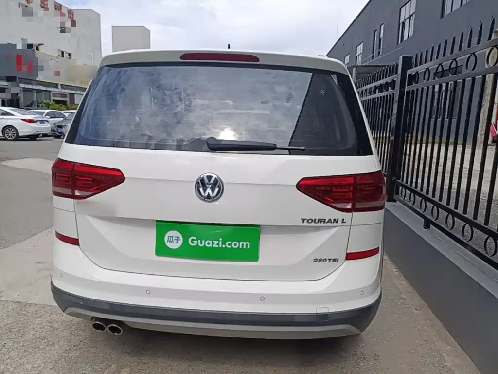 Volkswagen Touran — миниатюра 6